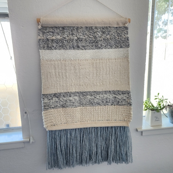 Preowned excellent wall yarn tapestry hanger bohemian 19"Wx32inL ID03 - Picture 3 of 7